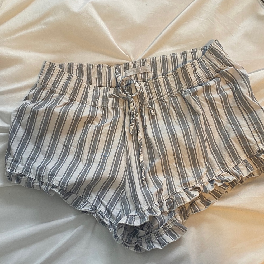 Abercrombie & Fitch Gray Striped Shorts